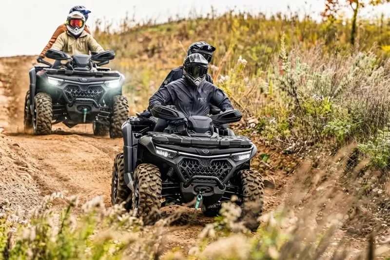 CFORCE 1000 TOURING BLACK EDITION_galeria